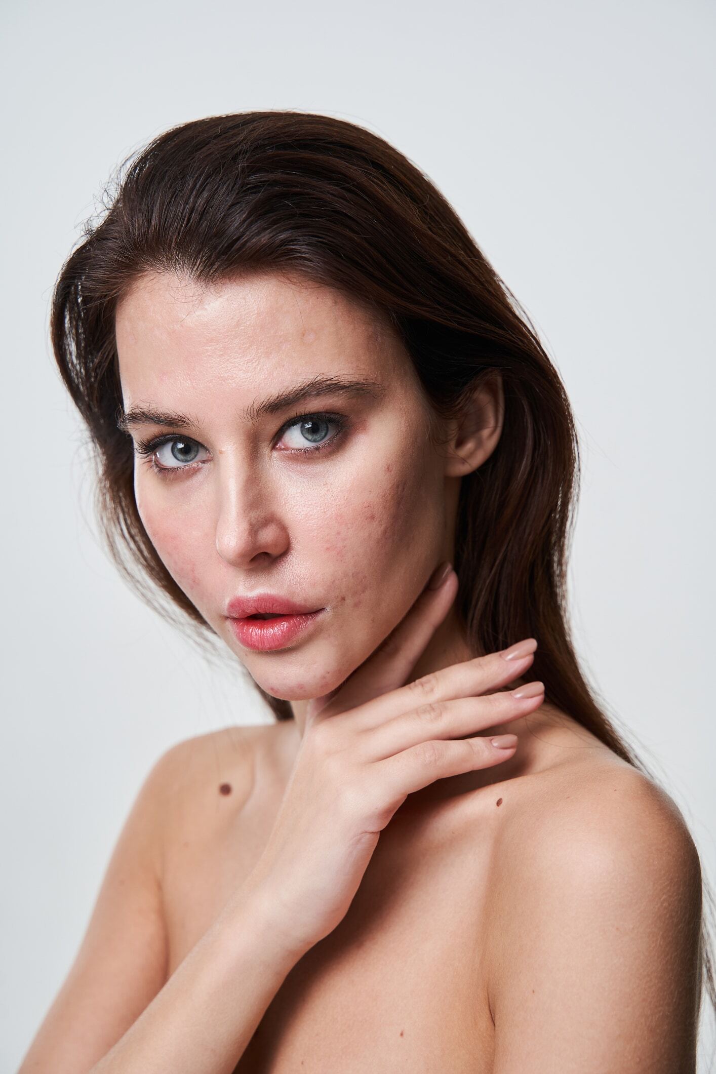 Caucasian brunette woman